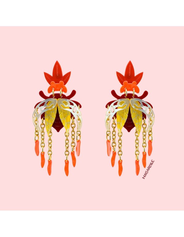 Pendientes con diseño de escarabajo en varios colores 2