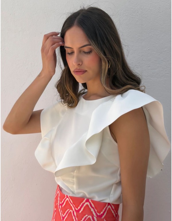Top para invitada con maxi volantes
