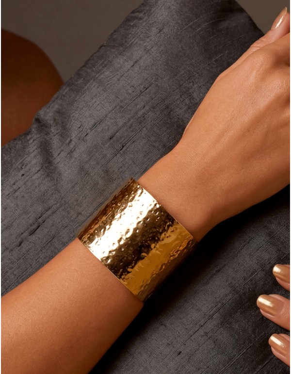 Brazalete ancho en oro amarillo para invitada