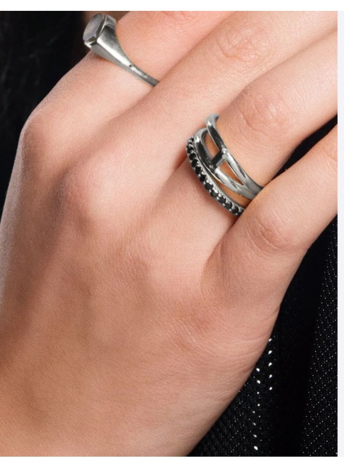 Silver ring with black semiprecious stones