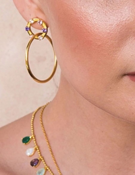 Pendientes estilo aros entrelazados con mini piedras de color