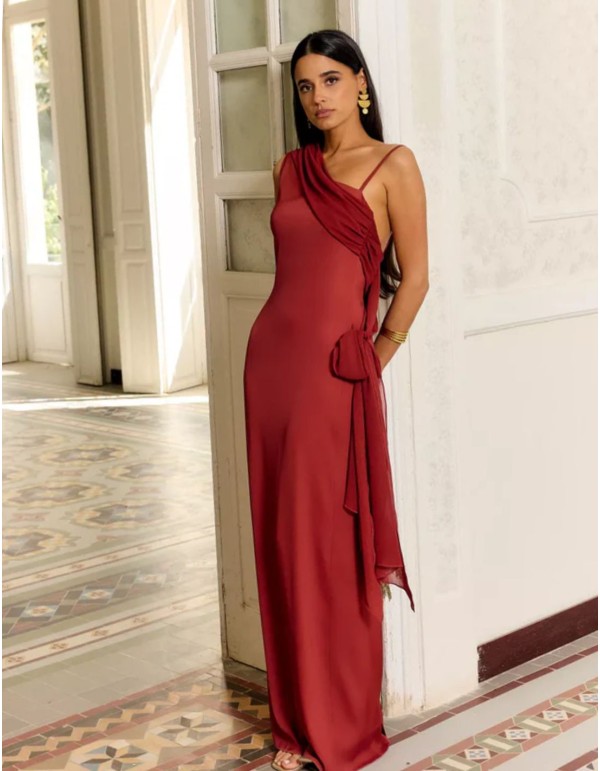 Vestido largo terracota con drapeado de gasa y espalda descubierta