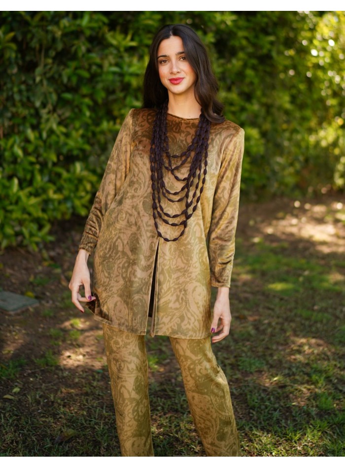 Printed velvet blouse and pants set