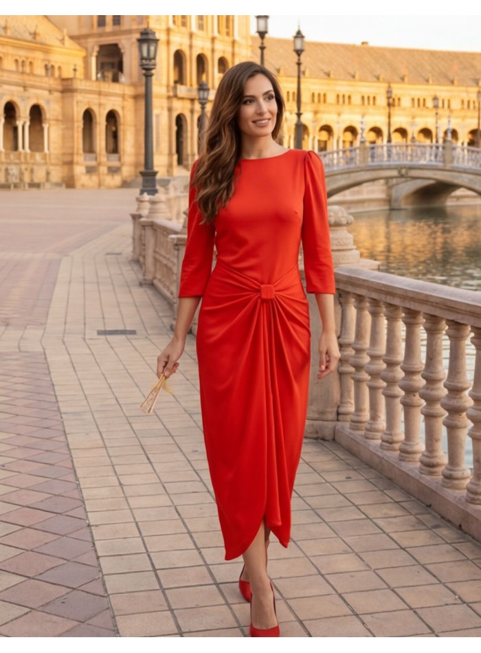Vestido midi rojo con detalle de nudo para...