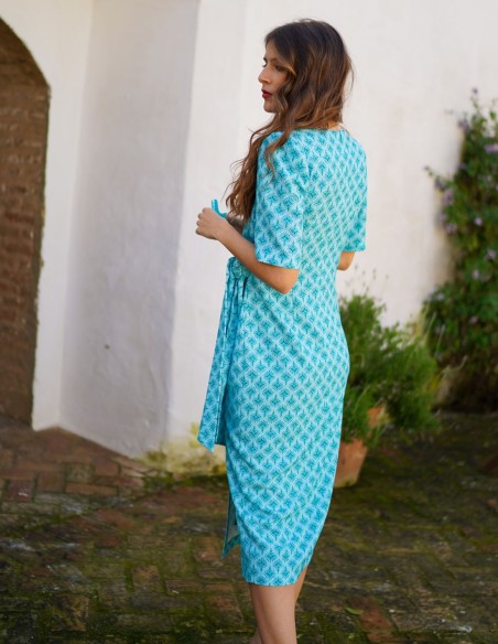 Robe midi imprimée à manches courtes avec nœud sur le côté