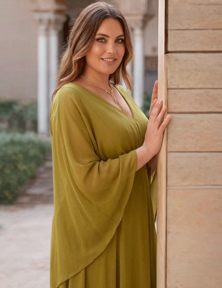 Robe longue Olive plus size avec manches cape