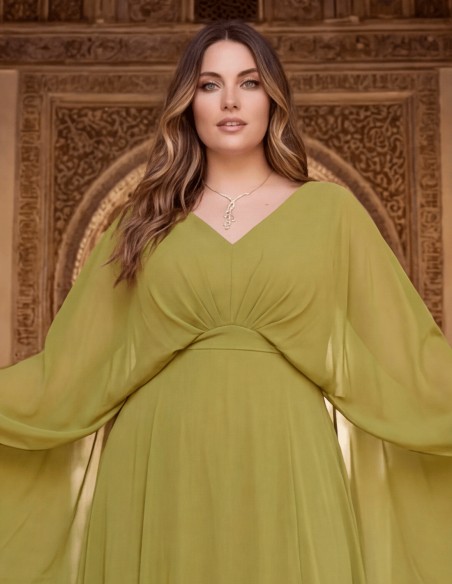 Robe longue Olive plus size avec manches cape