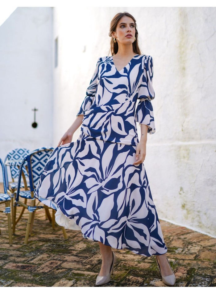 Vestido midi estampado de flores con escote en pico