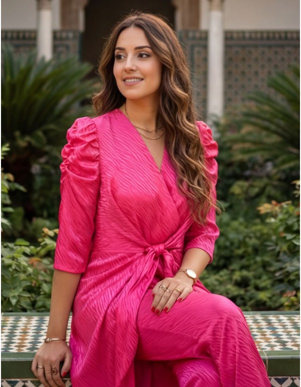 Knotted jacket and elephant pants set for guests