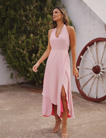 Ensemble pour invités avec haut ouvert au dos et jupe midi