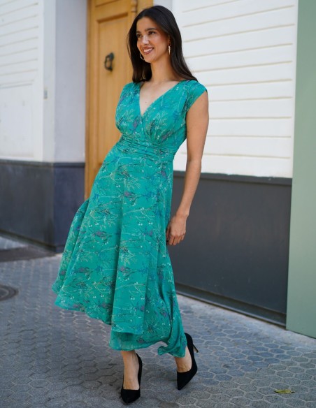 Midi dress with draped waist and V-neckline