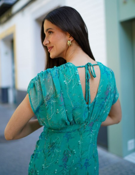 Vestido midi con cintura drapeada y escote en pico para invitada