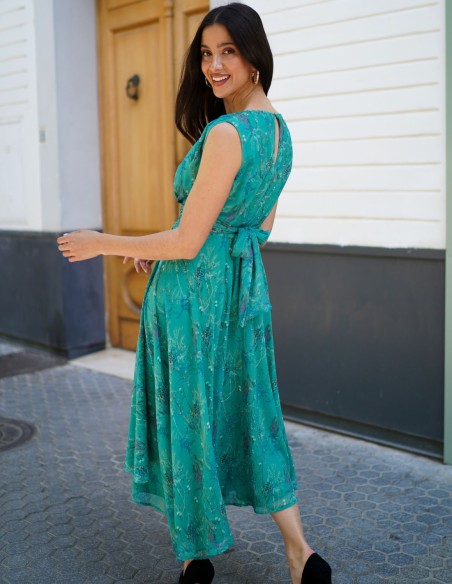 Robe midi avec taille drapée et décolleté en V