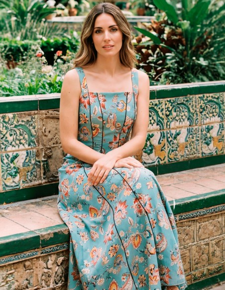 Vestido midi estampado floral en verde agua para invitada