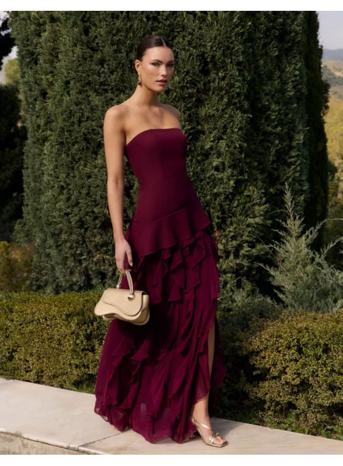 Long burgundy strapless dress with corset and...