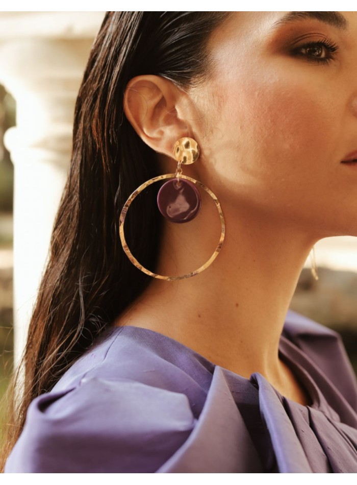 Gold circle with purple ceramic detail party...