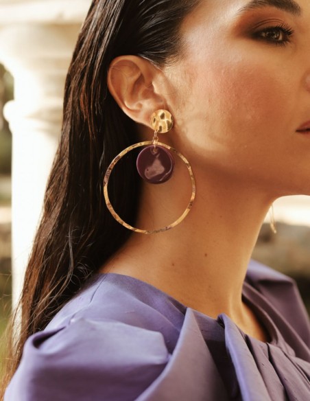 Pendientes de fiesta circulo dorado con detalle morado cerámica