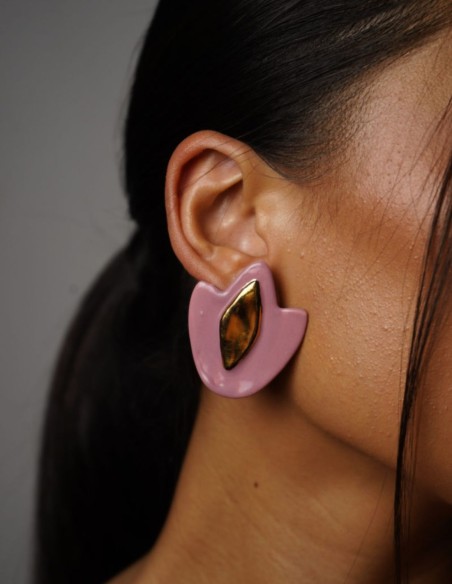 Pendientes maxi geométricos con detalle esmaltado