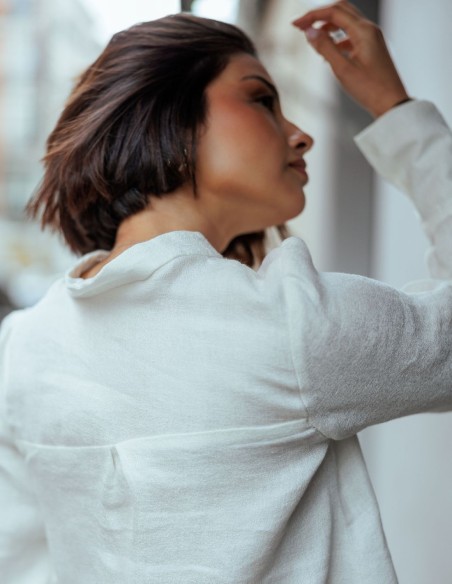 Linen blouse with clean silhouette and structured front panel
