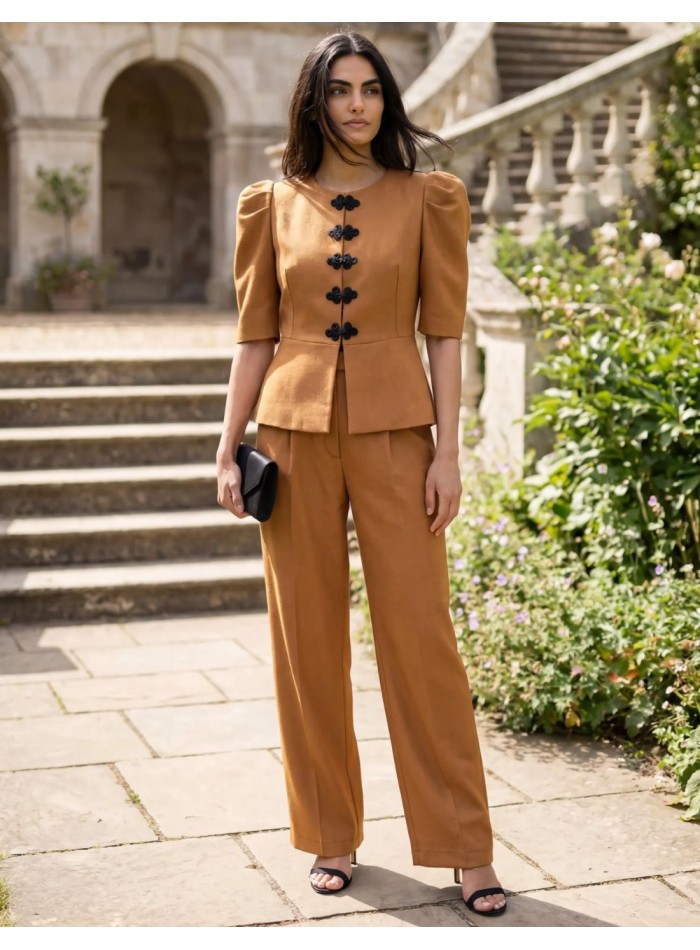 Veste à manches courtes en ocre avec péplum et...