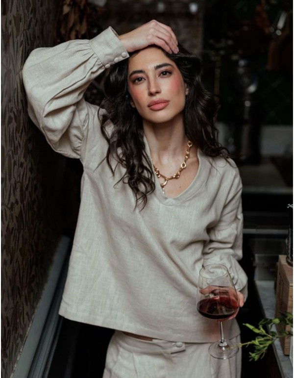 Blusa de lino con manga con volumen