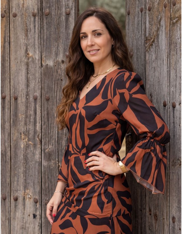 Brown midi dress with black floral print for guests 2
