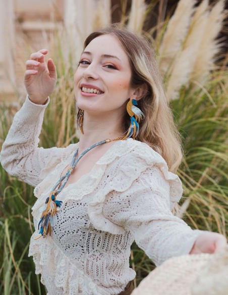 Multicolored party earrings with bird design