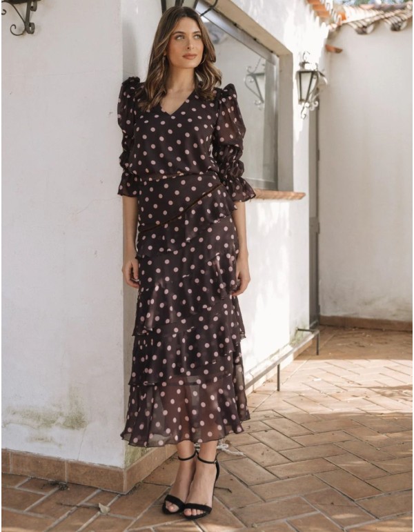 Falda de gasa marrón con estampado de lunares rosa y volantes