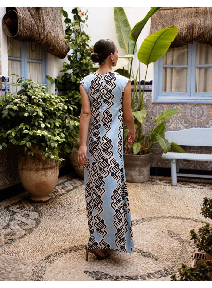 Vestido largo de invitada estampado tipo envasé para fiesta