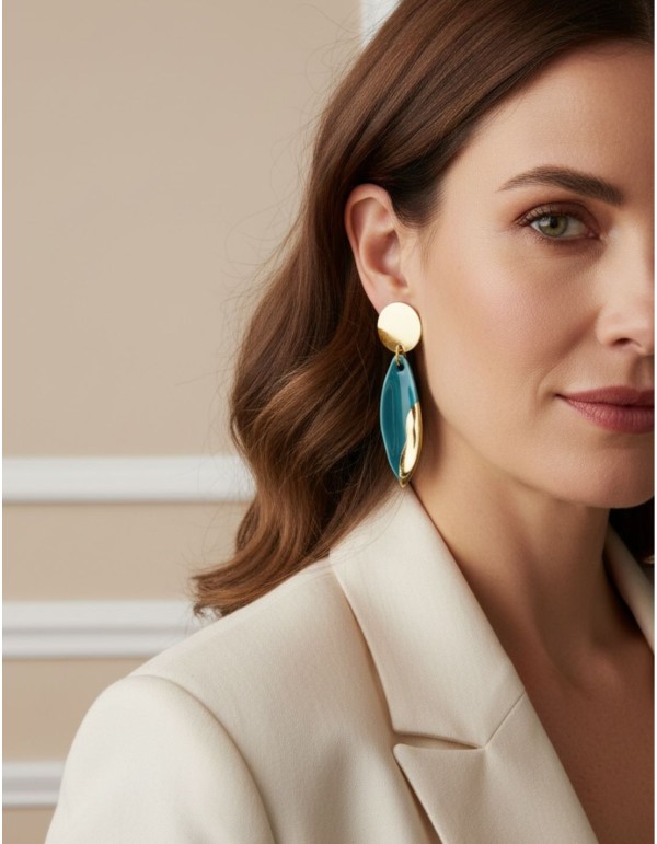 Pendientes elegantes de cerámica esmaltada con oro