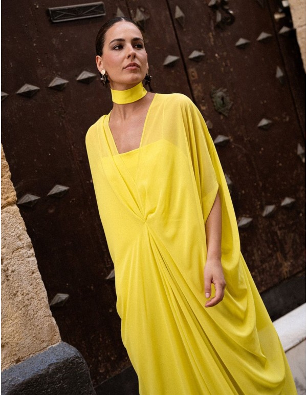 Long kaftan en mousseline de soie jaune pour les invités 2