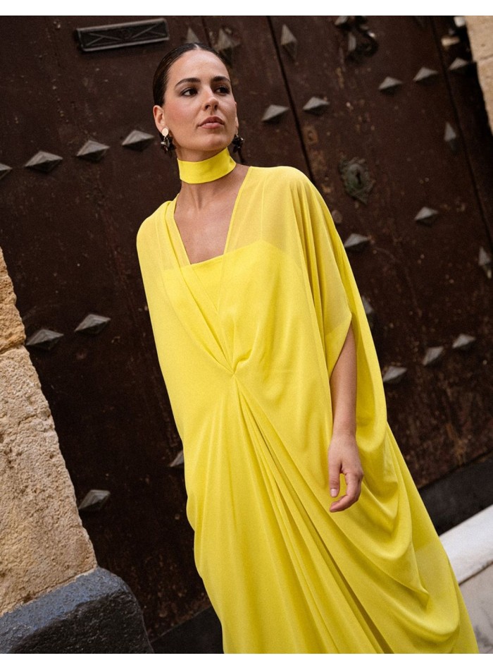 Yellow chiffon long kaftan for guests