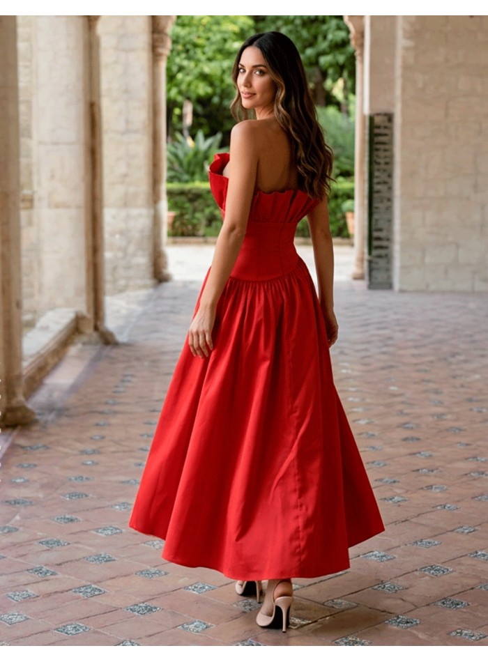 If you are looking for an eye-catching red dress, this red strapless design is a safe bet for any special event.