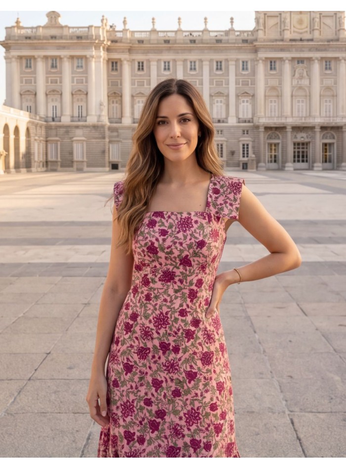 Vestido midi rosa con estampado de flores