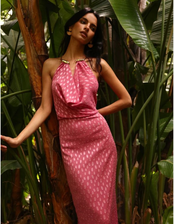 Vestido largo rosa halter en jacquard con espalda... 2
