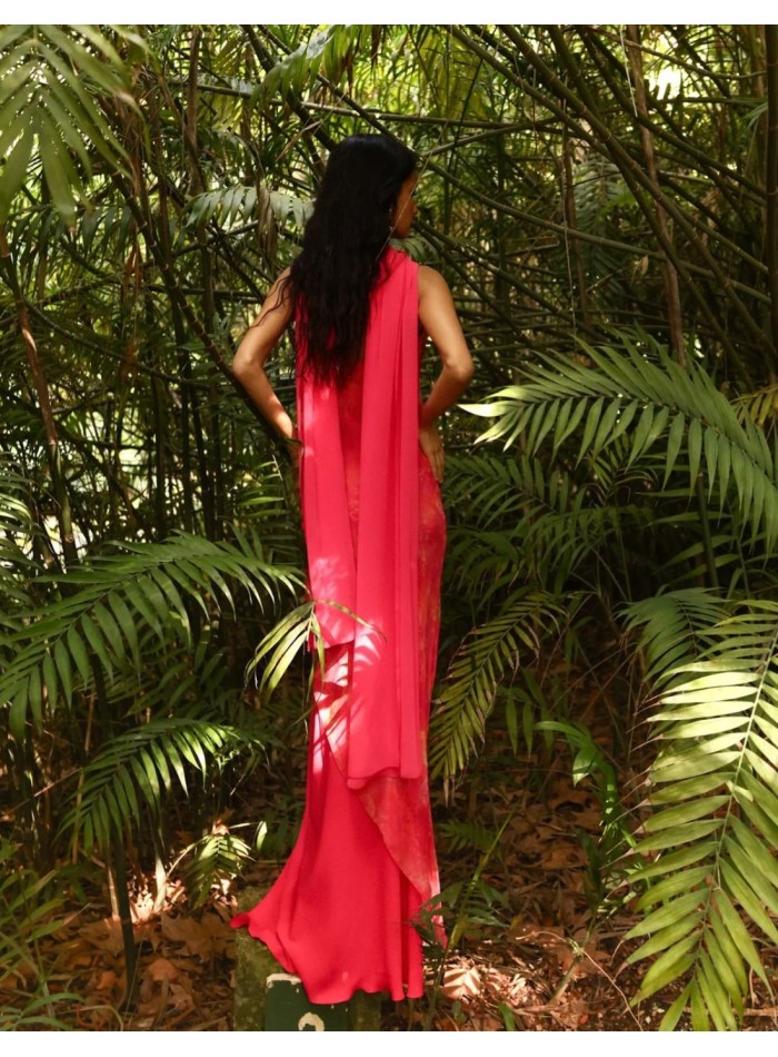 Robe longue fluide avec fines bretelles et...