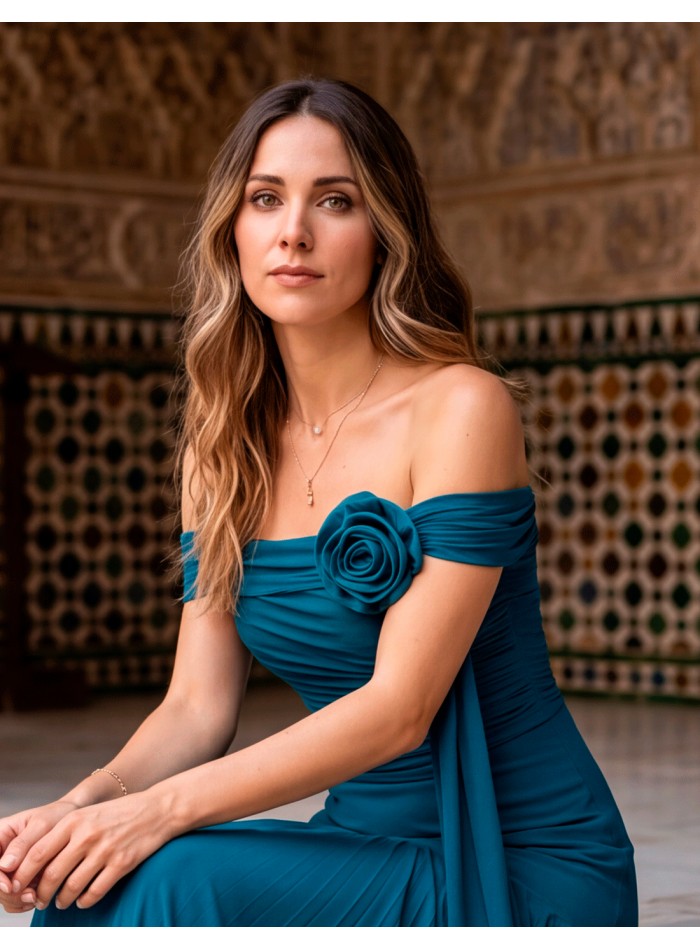 Robe longue bleu canard avec fleur drapée pour...