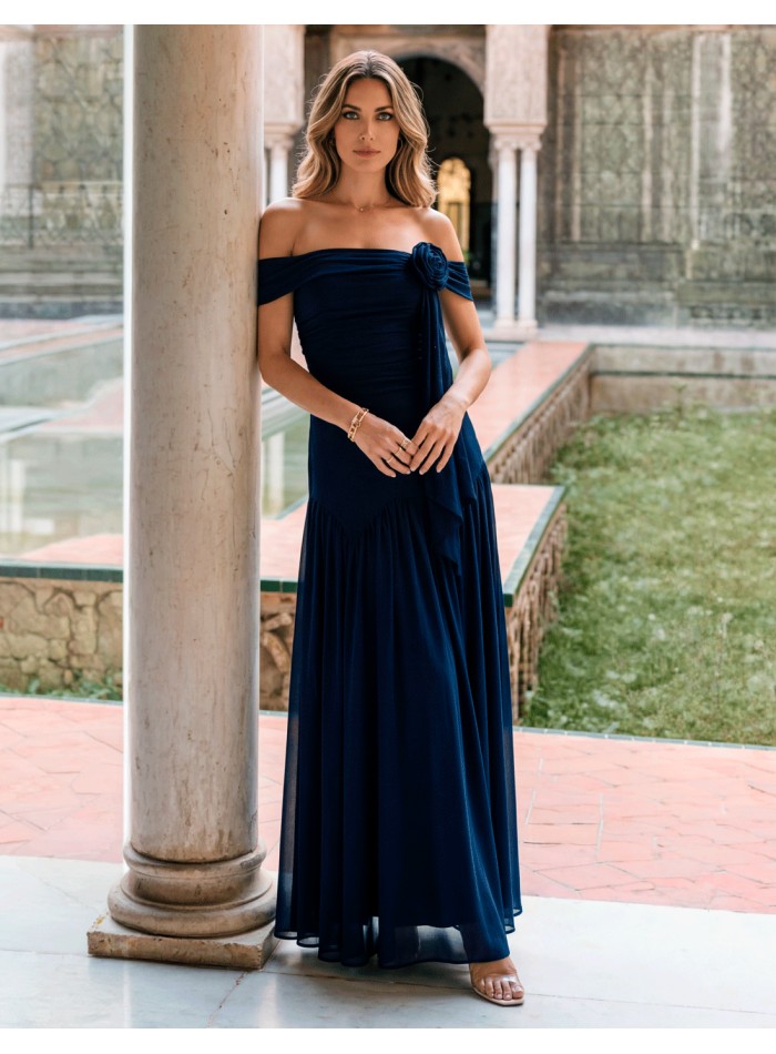 Robe longue bleu marine avec fleur drapée pour...
