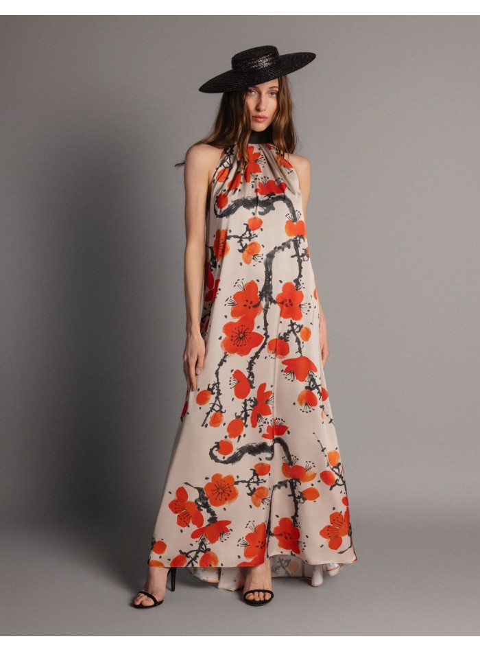 Robe longue en satin imprimé avec encolure dos nu