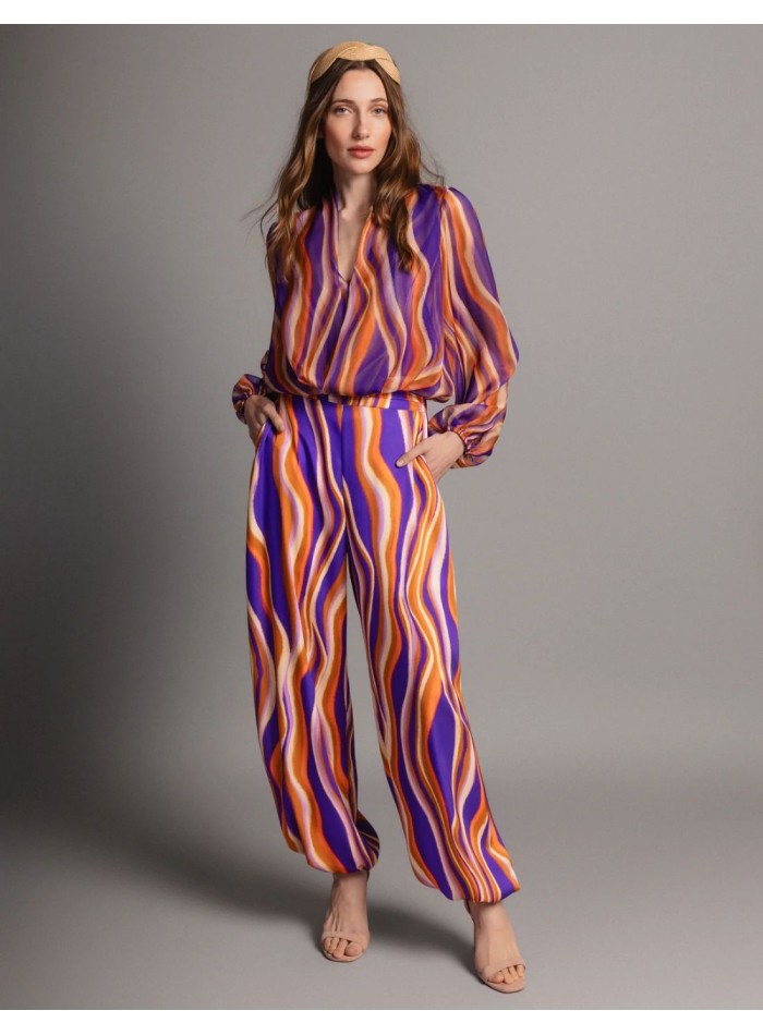 Blusa de gasa estampada cruzada con mangas y cintura fruncida