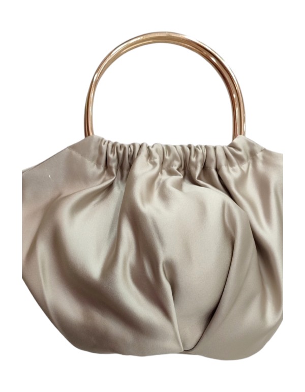 Bolso de mano en tejido de raso color champán con asas circulares