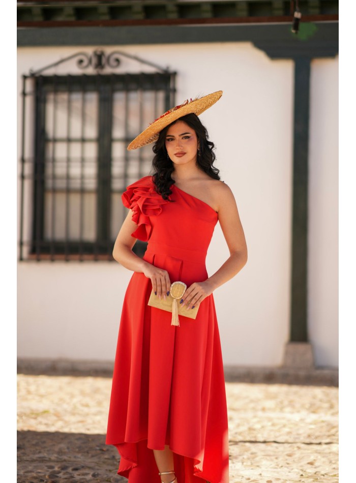 Vestido midi color rojo con falda capa con pinzas para invitada