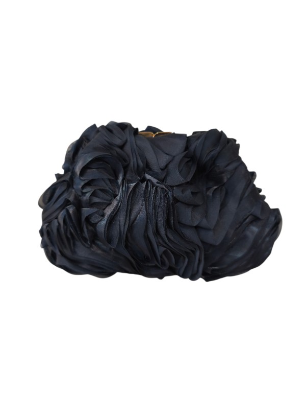 Pochette ornée de motifs floraux en tulle et en voile