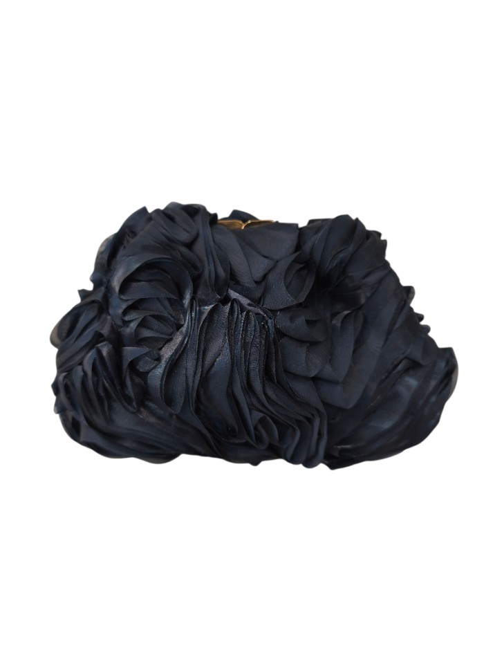 Pochette ornée de motifs floraux en tulle et en...