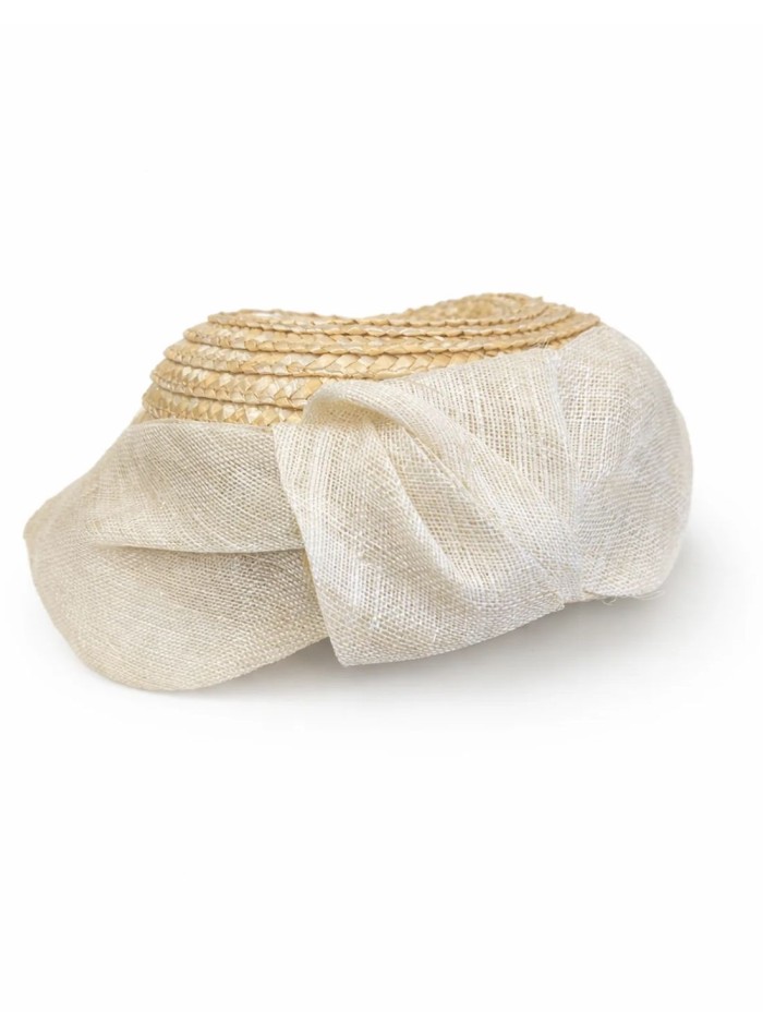 Casquete de rafia con lazada de lino beige