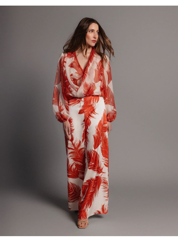 Straight-leg satin pants with a brick-red print