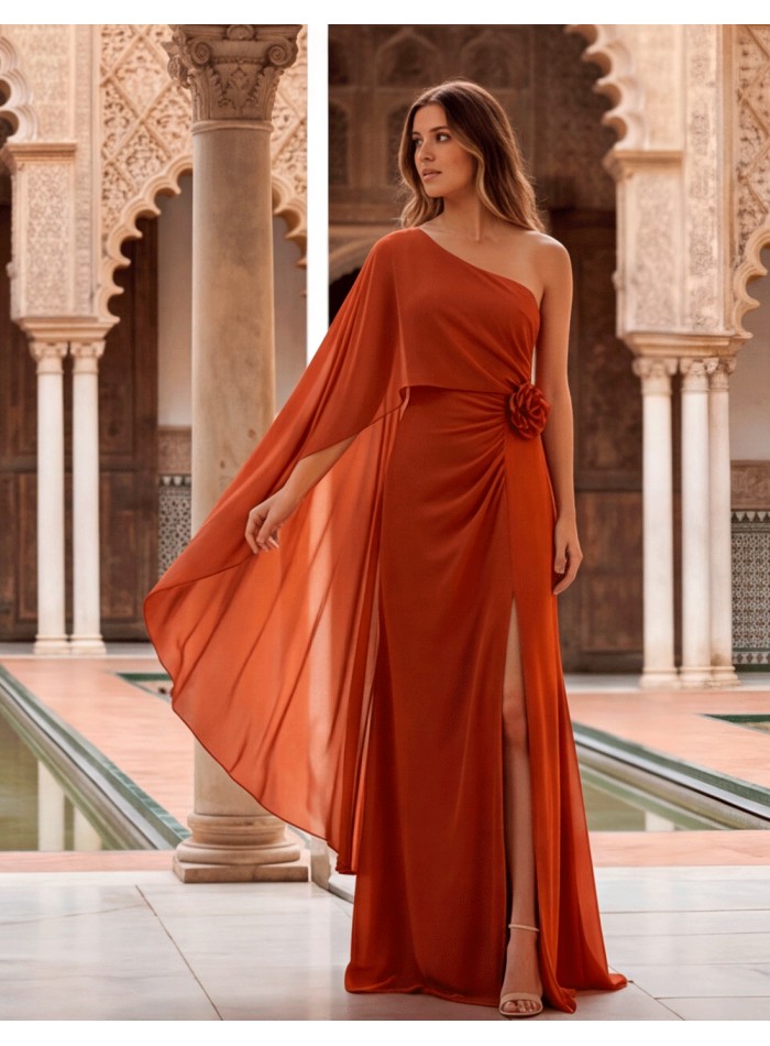 Robe longue couleur tuile avec cape en...