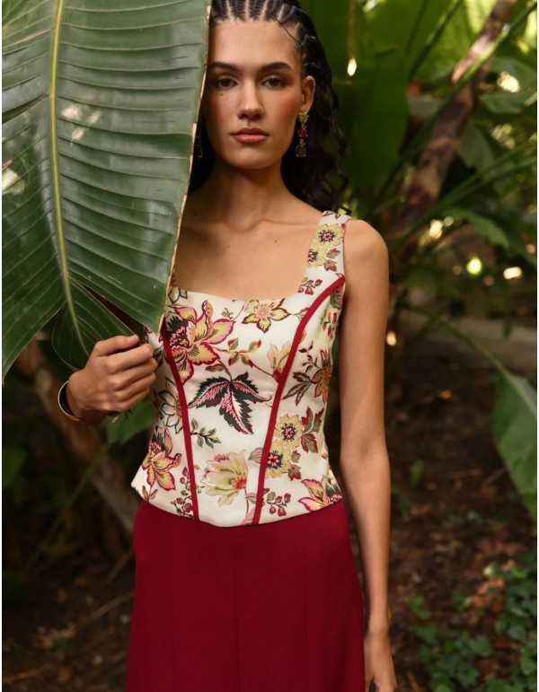 Top estampado granate con escote cuadrado y espalda... 2