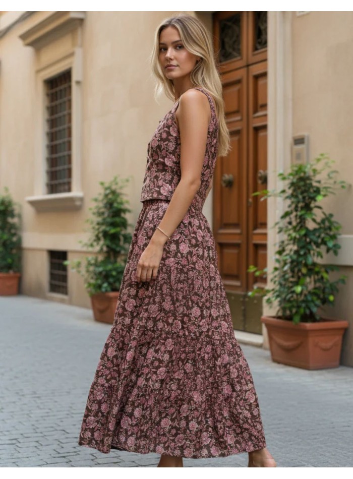 Conjunto de top y falda con estampado de flores en tonos tierra y rosa