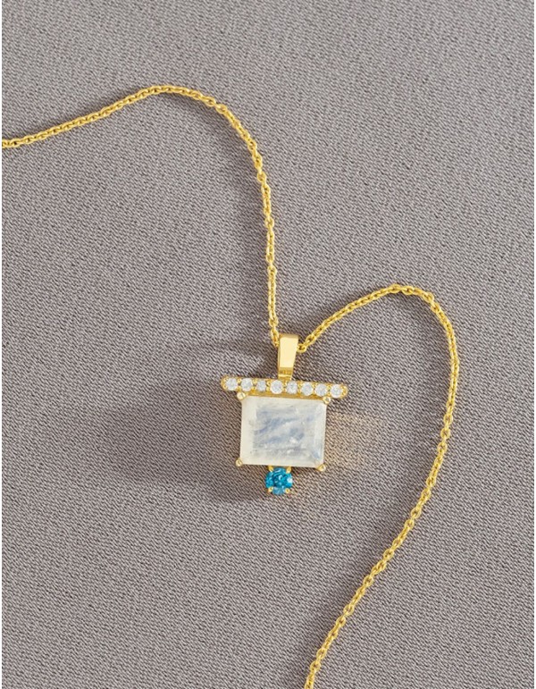 Pendentif avec des pierres naturelles de forme rectangulaire
